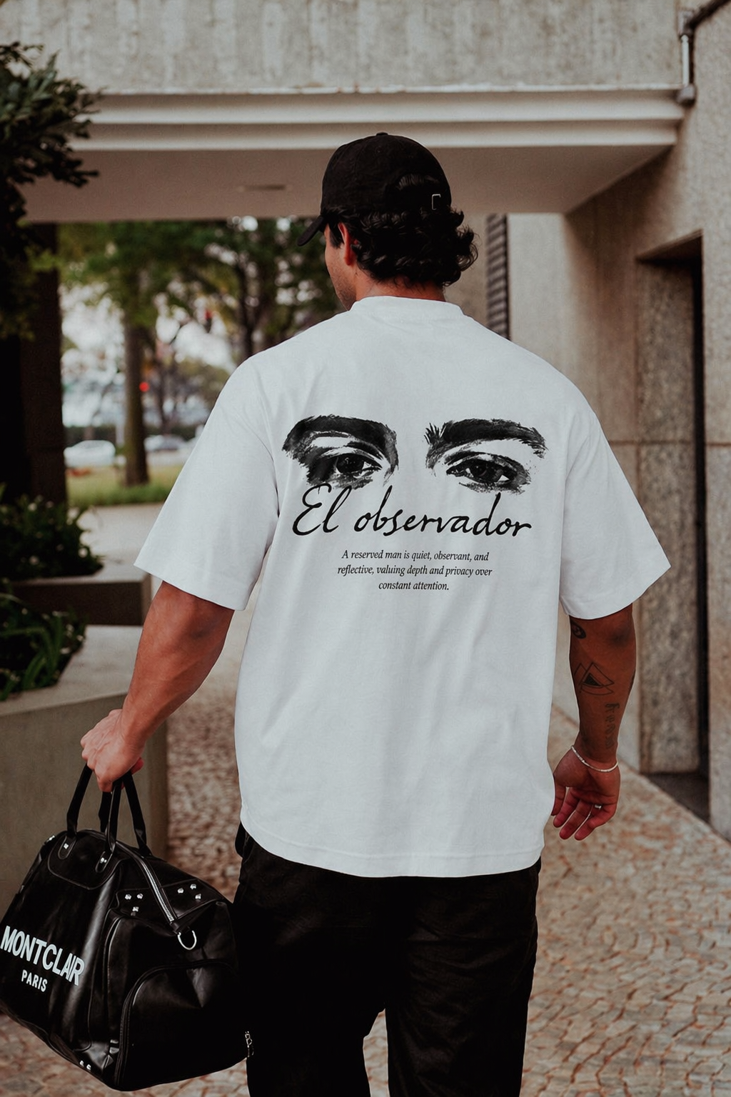Camiseta El observador